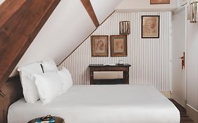Hotel De Senlis